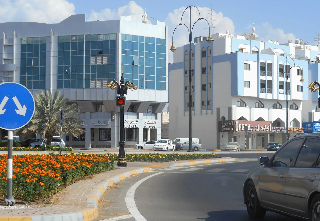 A street in Al Ain, a good place to plan a city test drive when you buy a used car there